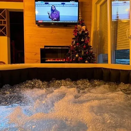 Family House Maksimovic *