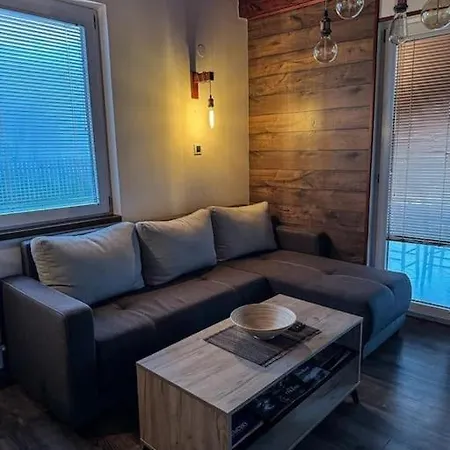 Family House Maksimovic בית נופש