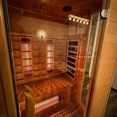 Family House Maksimovic בית נופש *