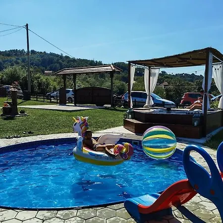 Family House Maksimovic