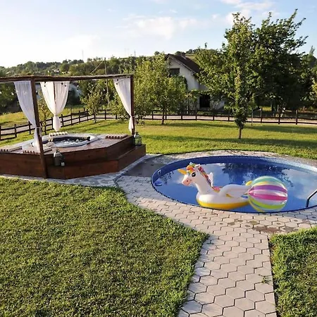 Family House Maksimovic